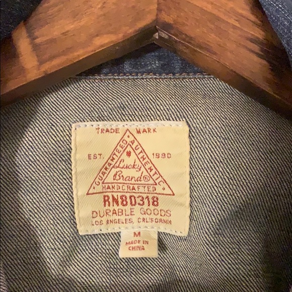 Lucky Women’s Jean Jacket 🍀🔥 - Picture 5 of 10